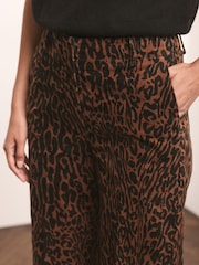 Mint Velvet Leopard Print Velvet Wide Trousers - Εικόνα 4 από 7