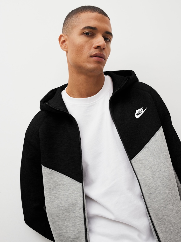 Nike Black/Grey Tech Fleece Zip-Up Hoodie - Image 3 of 4