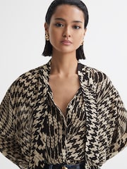 Reiss Black/White Cedar Dogtooth Tie-Neck Blouse - Image 4 of 5