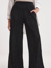 Simply Be Black Plissé Wide Leg Trousers - Image 3 of 4