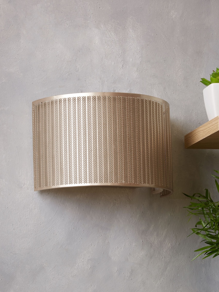 Brass Jada Wall Light - Image 2 of 5