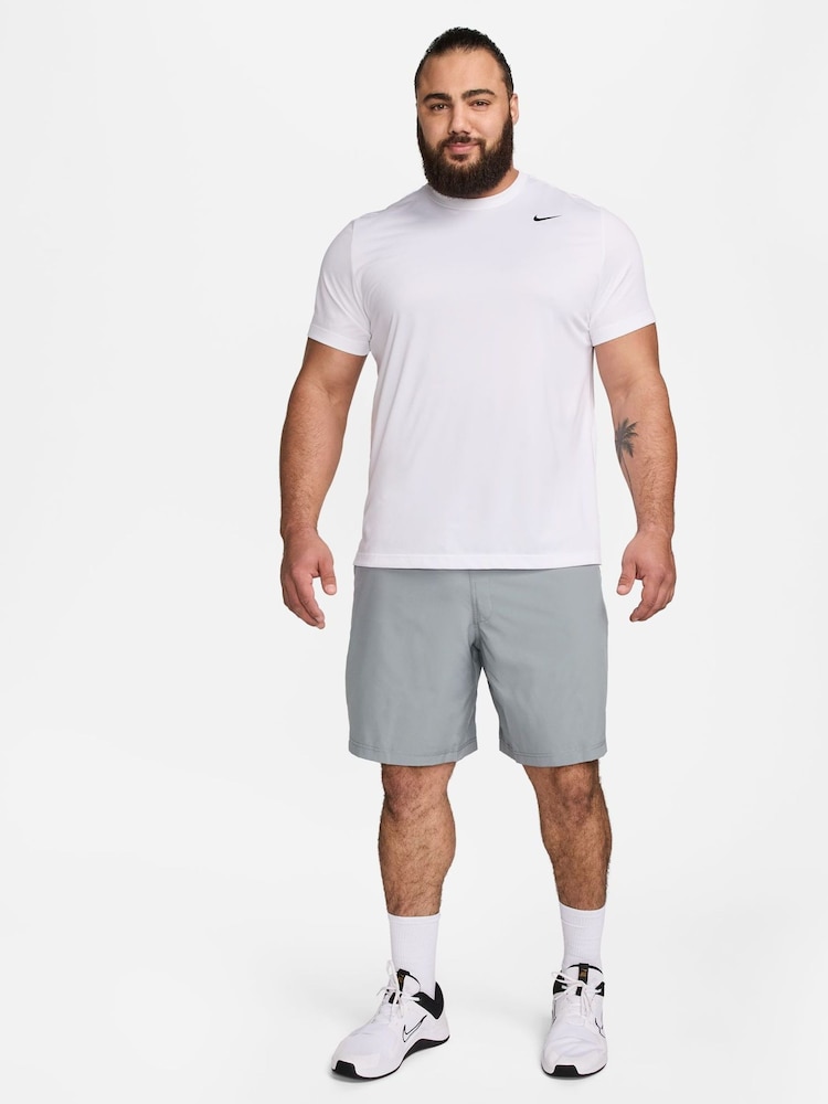 Nike Grey Form Dri-FIT 9 inch Unlined Versatile Shorts - Image 13 of 13 Nike Grey Form Dri-FIT 9 inch Unlined Versatile Shorts - Image 13 of 13