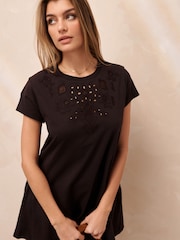 Anthrazitgraue Waschung - Besticktes Mini-Sommerkleid aus Jersey - Bild 3 von 5