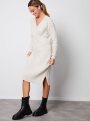Threadbare White V-Neck Knitted Midi Dress - Image 3 of 4