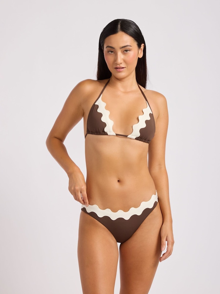 بيكيني Hipster بتفصيل Ric Rac طراز Gia من Seafolly - صورة 1 من 4 بيكيني Hipster بتفصيل Ric Rac طراز Gia من Seafolly - صورة 1 من 4