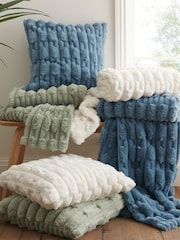 Soft and Cosy Carved Faux Fur 100% Cotton Throw - Image 4 of 5