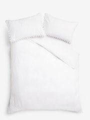 Ensemble housse de couette et taie d'oreiller pompon - Image 1 of 4