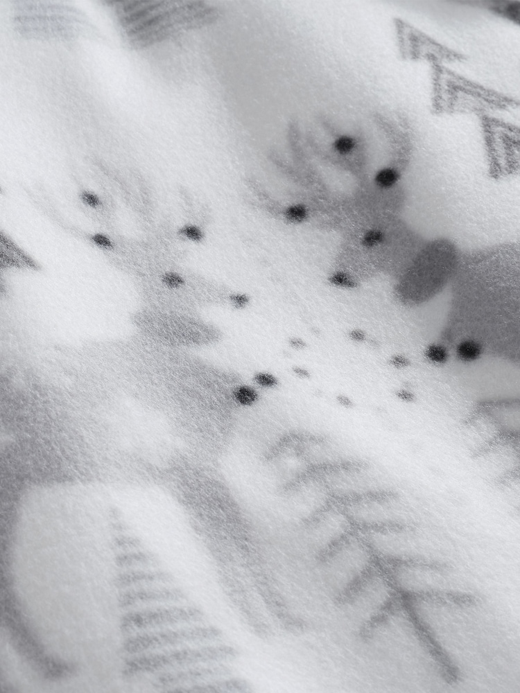 Catherine Lansfield Grey Winter Woodland Cosy and Warm Teddy Fleece Duvet Cover Set - Image 4 of 4
