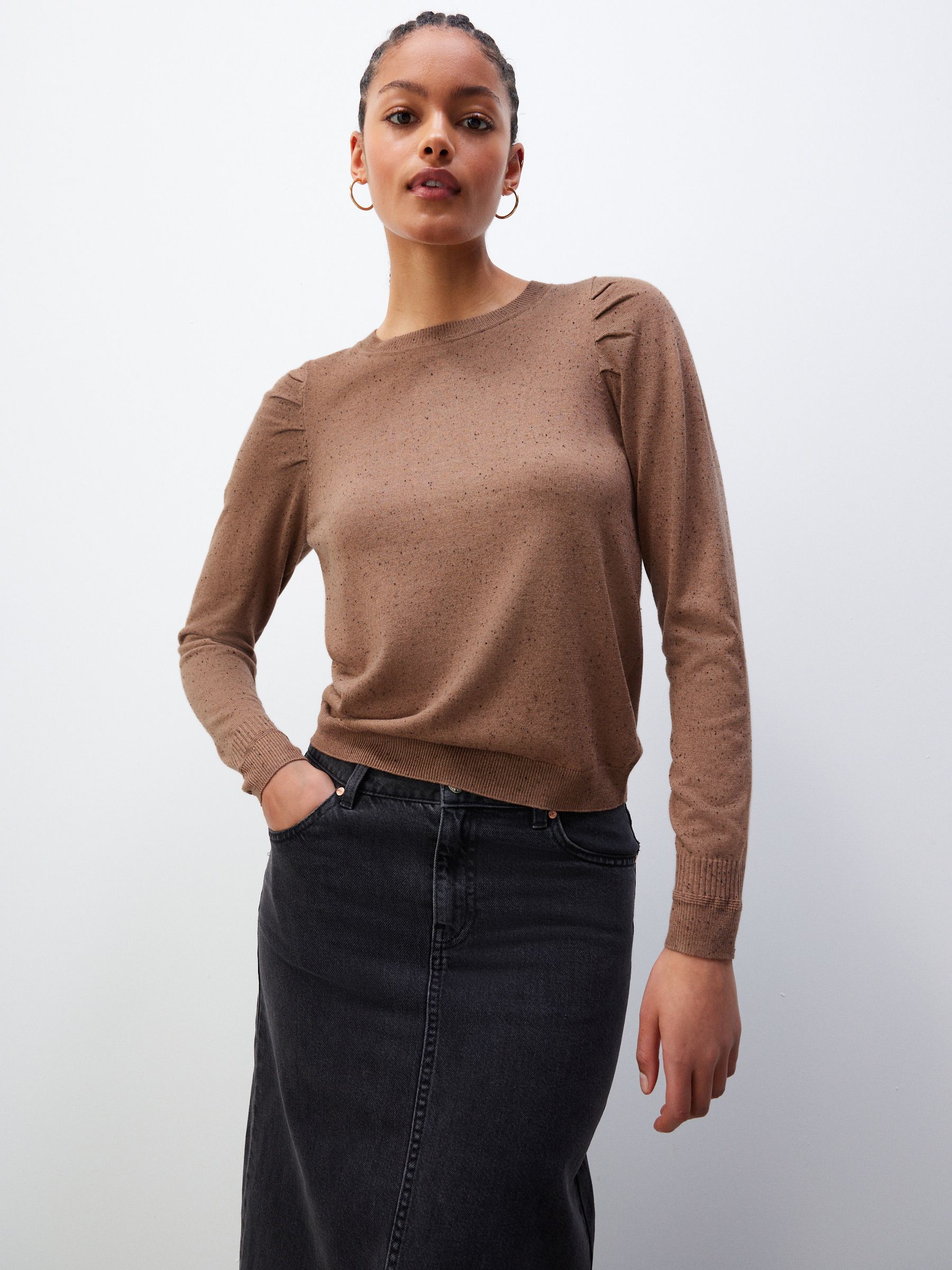 最新人気 Camel Brown Jumper Sleeve Long Neck Crew - トップス