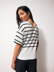 Black/White V-Neck Gem Button Linen T-Shirt - Image 3 of 6