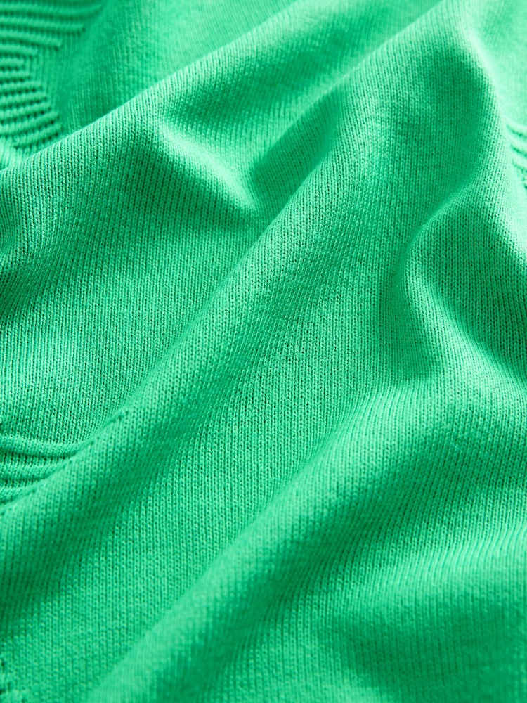 Leuchtend grünes Sternenmotiv - Langärmliger bestickter Pullover mit Rundhalsausschnitt - Bild 6 von 6 Leuchtend grünes Sternenmotiv - Langärmliger bestickter Pullover mit Rundhalsausschnitt - Bild 6 von 6