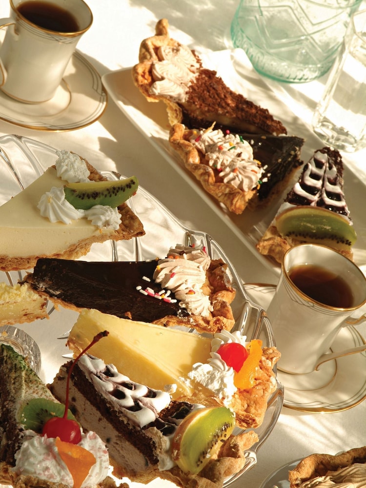 AS Ultimate Choice For Her Gift Experience - Image 2 of 2 AS Ultimate Choice For Her Gift Experience - Image 2 of 2