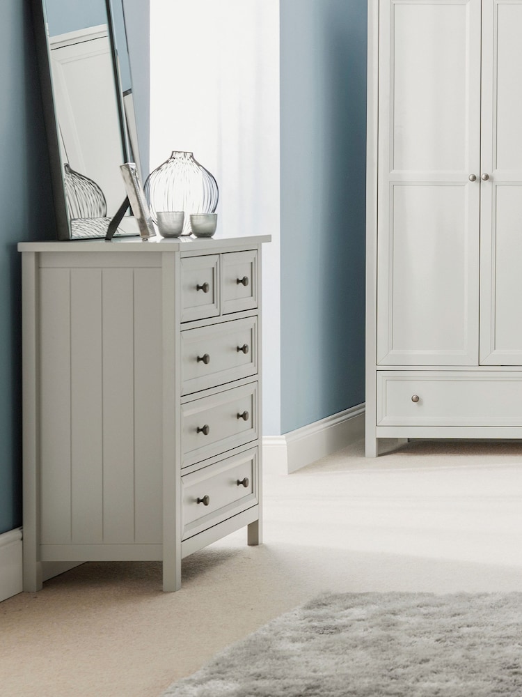 Julian Bowen Dove Grey Maine 5 Drawer Chest of Drawers - Image 1 of 5