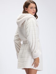 თეთრი - Boux Avenue Fluffy Stripe Short Dressing Gown - სურათი 3 7-დან
