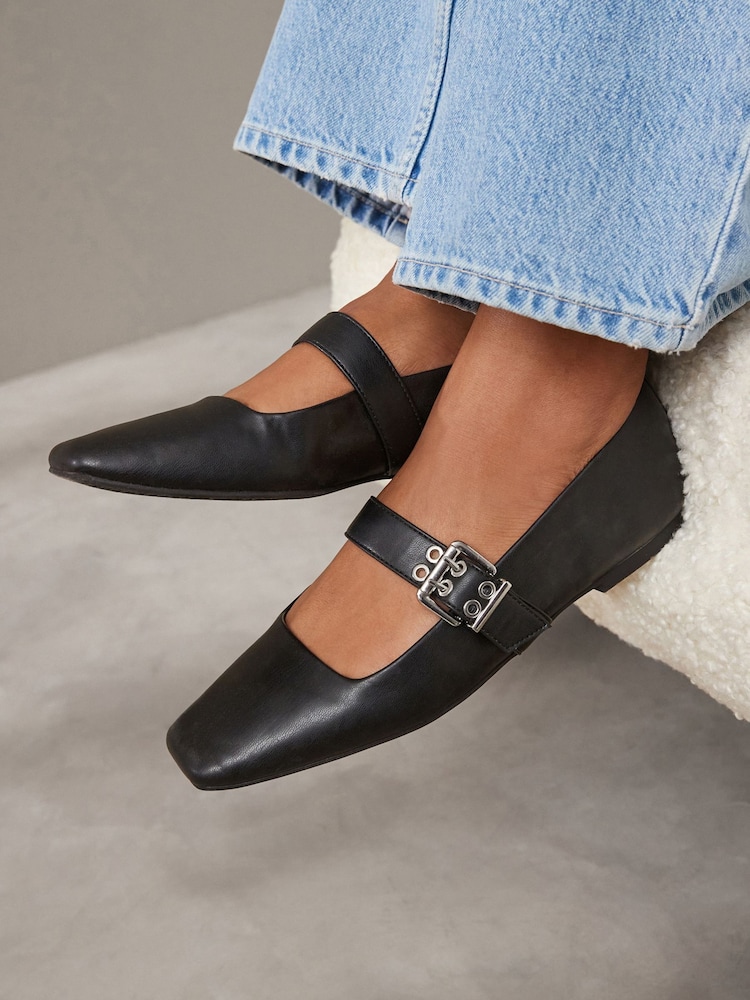 črna - Forever Comfort® Square Toe Eyelet Mary Jane čevlji - Slika 1 iz 10 črna - Forever Comfort® Square Toe Eyelet Mary Jane čevlji - Slika 1 iz 10