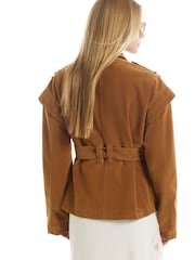 Chaqueta de antelina con cinturón de River Island - Imagen 3 de 4