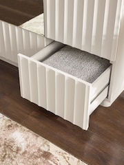 White Kendal Oak Effect Triple, 2 Drawers Wardrobe - Image 8 of 10