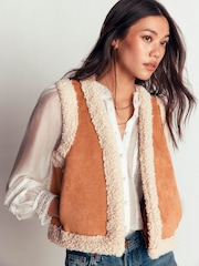 Boden Brown Borg Trim Cotton Gilet - Image 2 of 5
