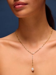 Collar lariat con perlas de 14 quilates de Accessorize - Imagen 2 de 2