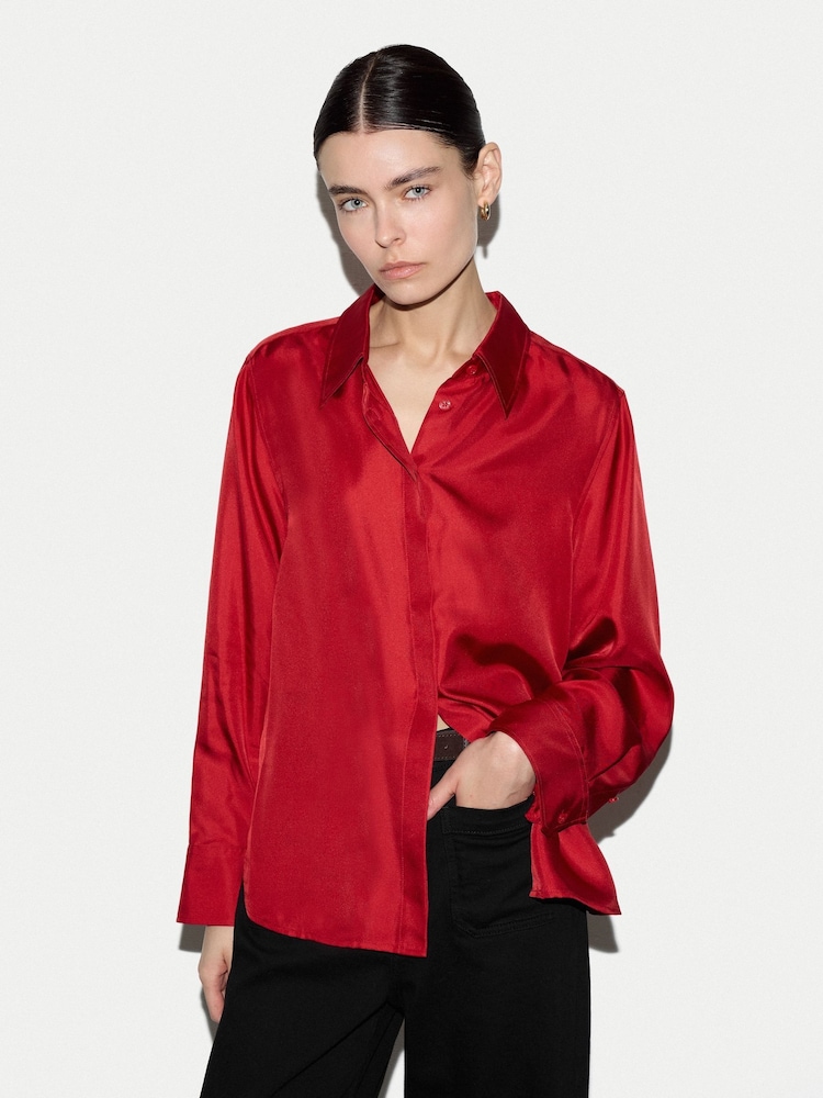 أحمر - Jigsaw Silk Twill Relaxed Shirt - صورة 1 من 5 أحمر - Jigsaw Silk Twill Relaxed Shirt - صورة 1 من 5