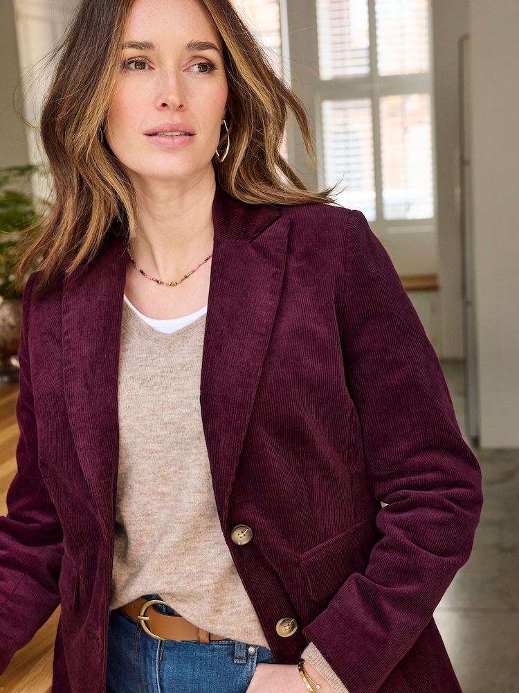 Violet - Blazer en velours côtelé à simple boutonnage Cotton Traders - Image 4 de 4 Violet - Blazer en velours côtelé à simple boutonnage Cotton Traders - Image 4 de 4