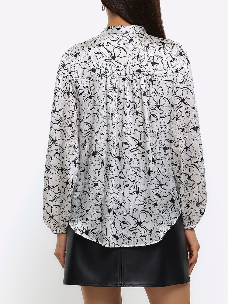 River Island White Pussybow Blouse - Image 2 of 4