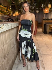 Ax Paris Trägerloses Midikleid mit Raffung und Blumenmuster, Schwarz - Bild 1 von 4
