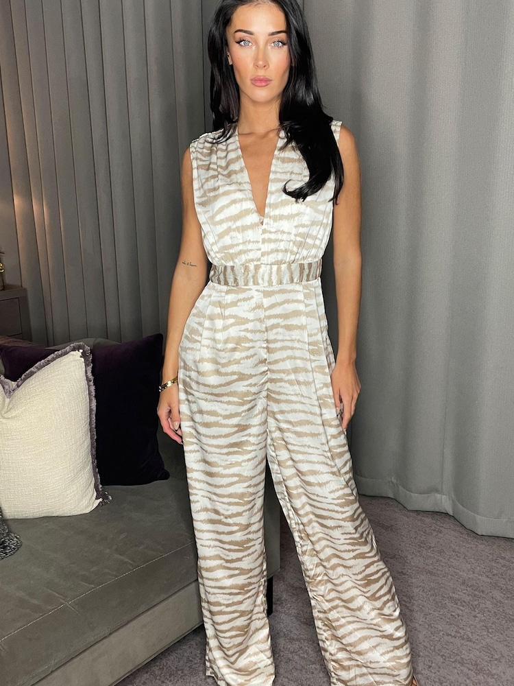 AX Paris Print V-Neck Sleeveless Jumpsuit - Image 1 of 4 AX Paris Print V-Neck Sleeveless Jumpsuit - Image 1 of 4