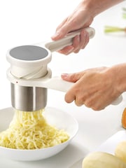 Rayador para patatas con hélice de Joseph Joseph - Imagen 1 de 4