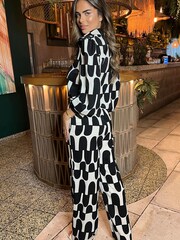 AX Paris Printed Geometric Black Trousers - Image 3 of 4
