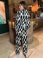 AX Paris Geometric Print Button Up 3/4 Sleeve Black Shirt - Image 3 of 4