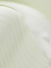 Molton Brown Reviving Rosemary Conditioner 300ml - Image 2 of 3