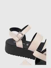 لون طبيعي - صندل Tara ضخم للأطفال من Schuh - صورة 4 من 4