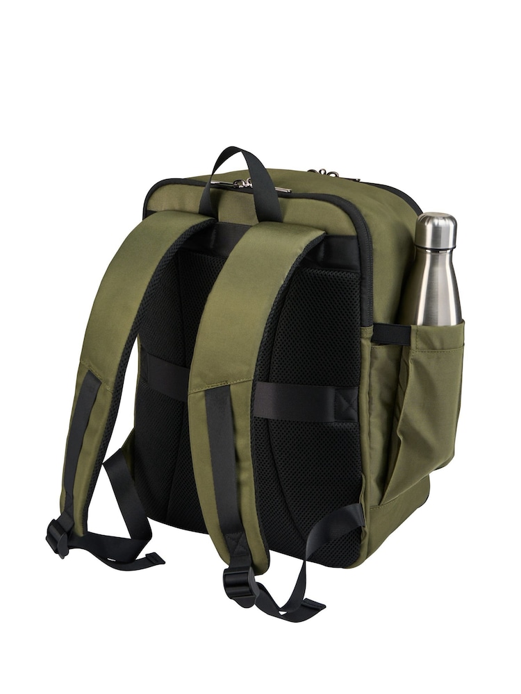 Cabin Max Green Manhattan Pro Backpack - Image 2 of 5 Cabin Max Green Manhattan Pro Backpack - Image 2 of 5