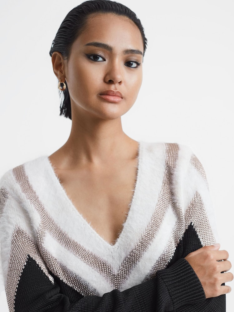 Reiss Black/Silver Tabby Contrast Trim Metallic V-Neck Jumper - Image 1 of 5
