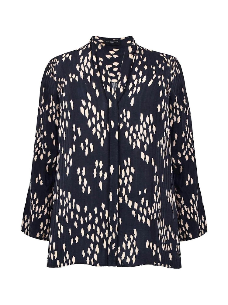 Live Unlimited Brown Curve Stone Dash Print Flute Sleeve Blouse - Image 4 of 4