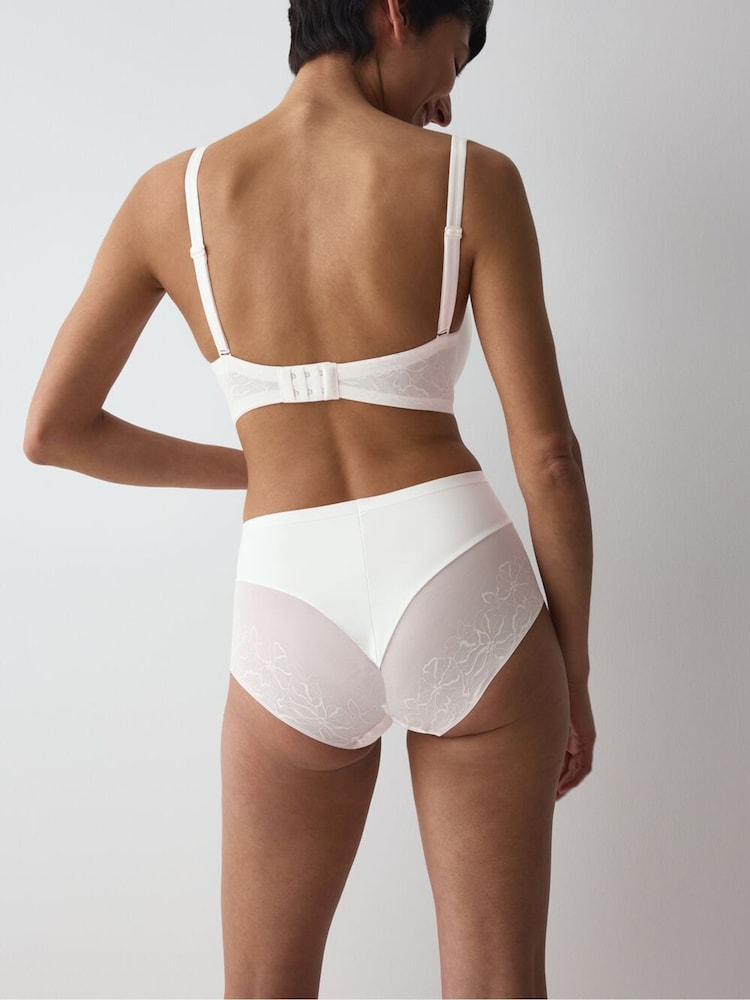 Triumph White Comfort Contour  Maxi Knickers - Image 2 of 4