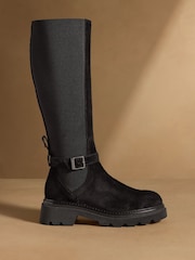 Svart semsket skinn - Russell & Bromley Mysty Knee High Boots - Bilde 2 av 7
