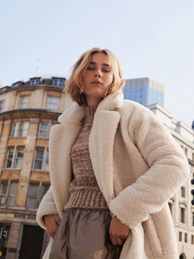 Blanc d'hiver - Manteau long en peau lainée effet pelucheux - Image 4 of 6