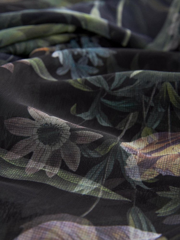 Grün mit floralem Print - Cape Langarmbluse - Bild 5 von 5