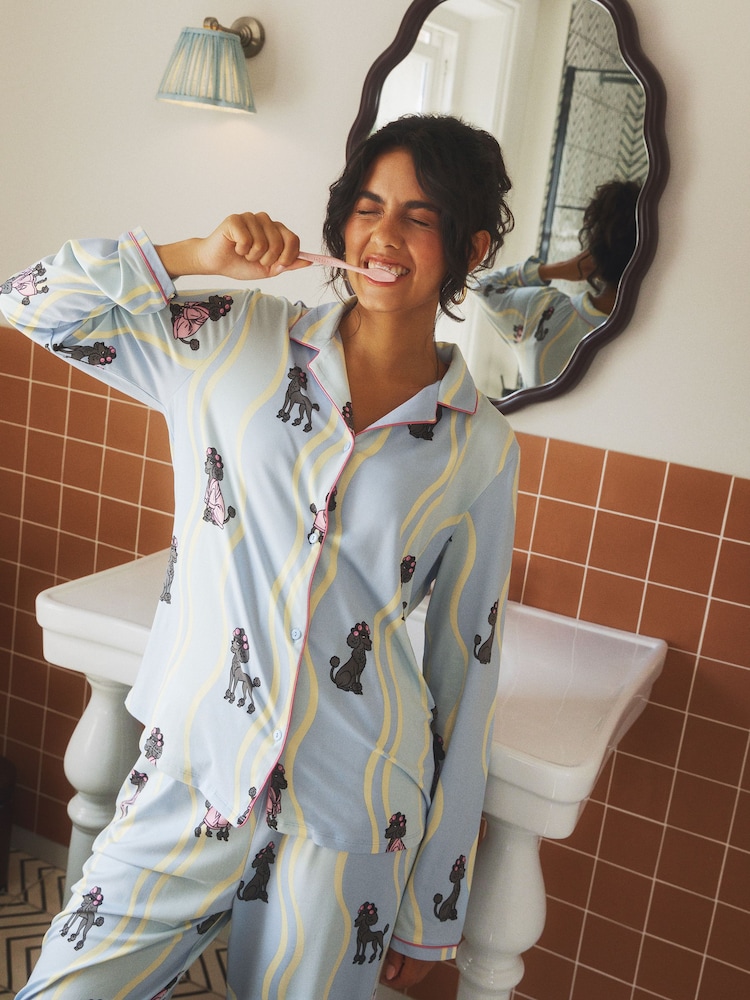 Urban Threads Poodle Wiggle Print Long Pyjamas Set - Bild 1 von 4 Urban Threads Poodle Wiggle Print Long Pyjamas Set - Bild 1 von 4