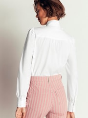 Λευκό - Boden Clara Tie Neck Top - Εικόνα 2 του 6
