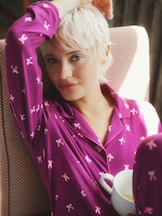 Urban Threads Ribbon Bow Print Long Button Up Pyjamas Set - Image 3 sur 5