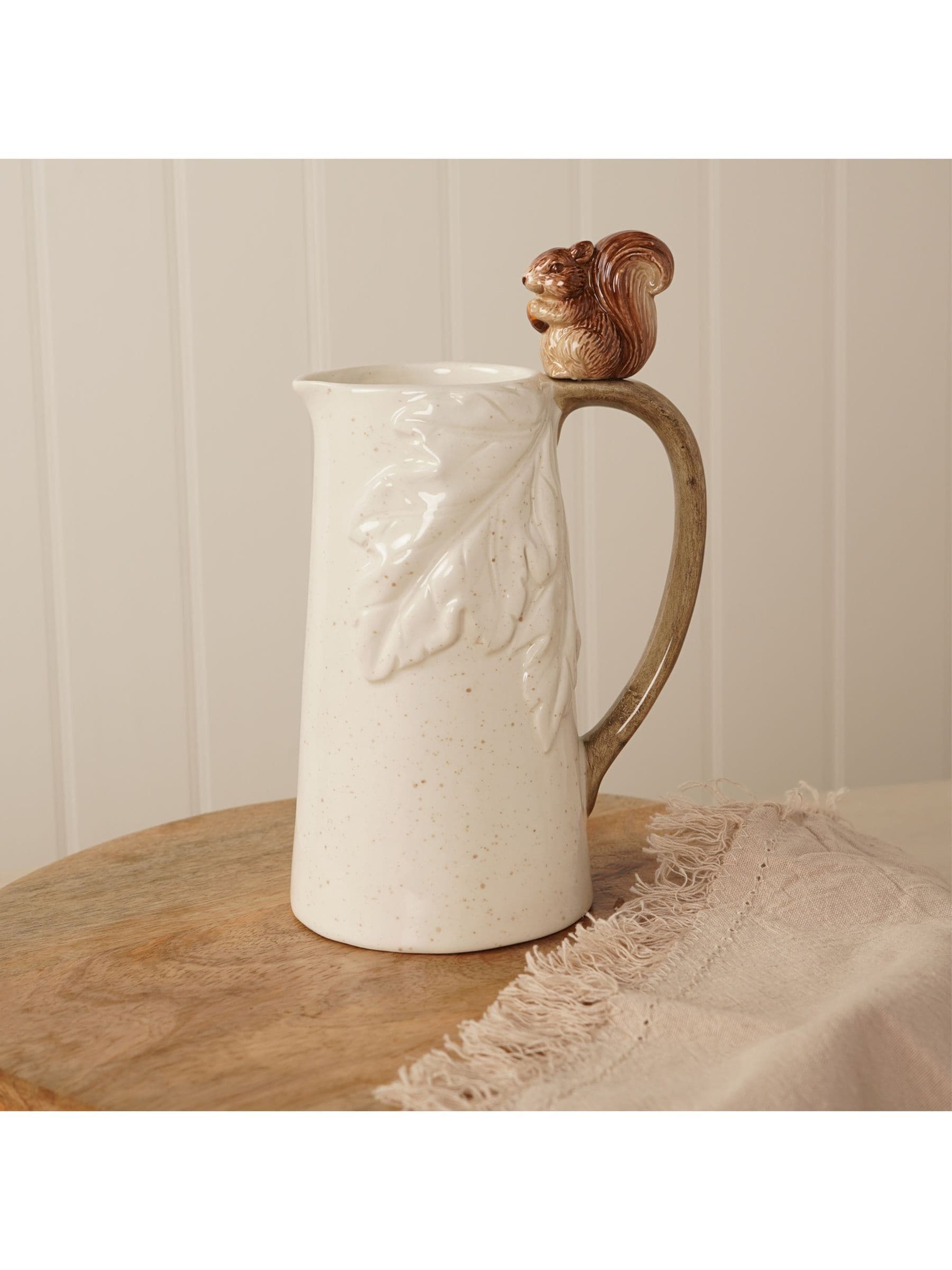 Country Living Unisex White Squirrel Acorn Jug