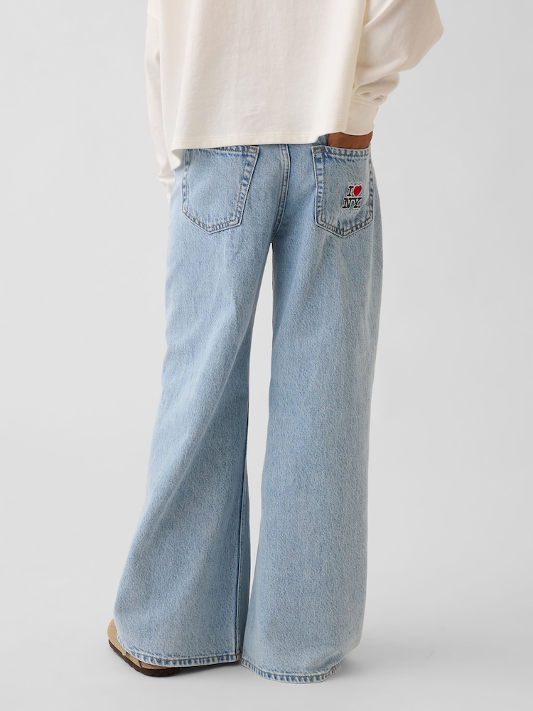 Gap Light Wash Keychain Low Rise Embroidered I Heart NY Baggy Jeans (5-13yrs) - Image 2 of 6 Gap Light Wash Keychain Low Rise Embroidered I Heart NY Baggy Jeans (5-13yrs) - Image 2 of 6