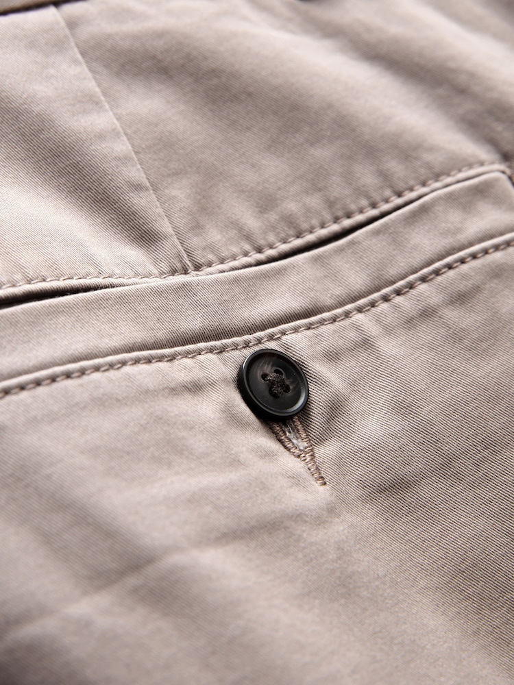 Grège foncé - Ajustement droit - Short chino stretch - Image 6 of 8