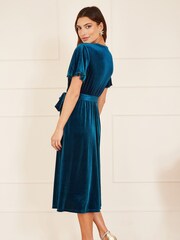 Yumi Blue Wrap Over Midi Dress With Angel Sleeves and Split Hem - Image 2 of 5
