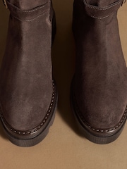 Brun semsket skinn - Russell & Bromley Mysty Knee High Boots - Bilde 7 av 7