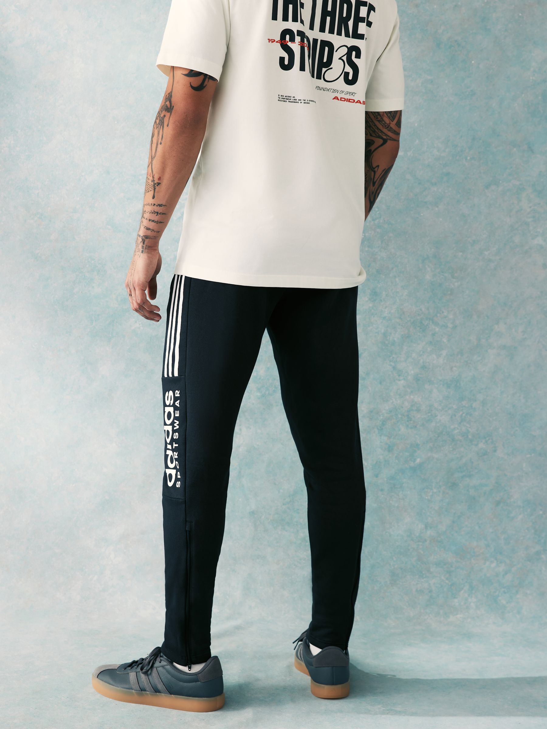 Tiro joggers online