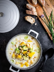 Masterclass Grey 4L Shallow Casserole Dish - Image 3 of 3